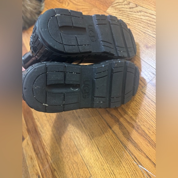 Ugg Women's Rain/ Snow Waterproof Boots Size 6 Taffy Black  Drizlita Rubber - Picture 7 of 8